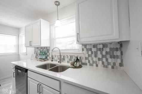 1716 E 46th Street Indianapolis IN 46205
