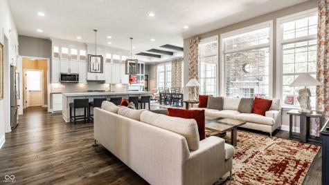 11134 Glen Avon Way Zionsville IN 46077