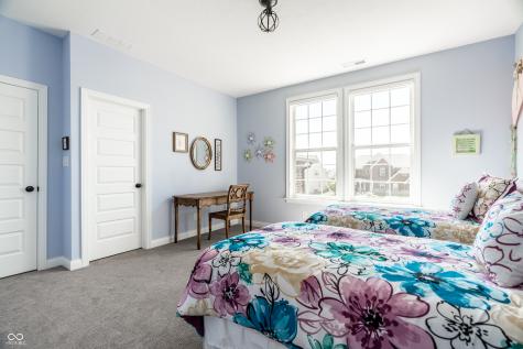 11134 Glen Avon Way Zionsville IN 46077