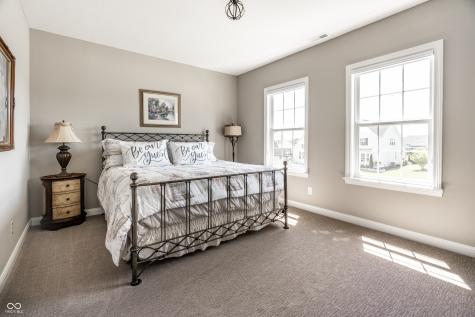 11134 Glen Avon Way Zionsville IN 46077
