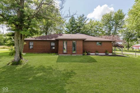 1802 Delphi Avenue Frankfort IN 46041