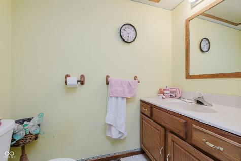 1802 Delphi Avenue Frankfort IN 46041