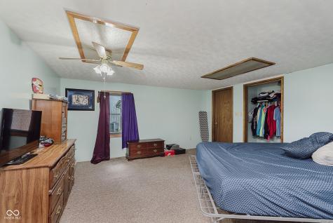 1802 Delphi Avenue Frankfort IN 46041