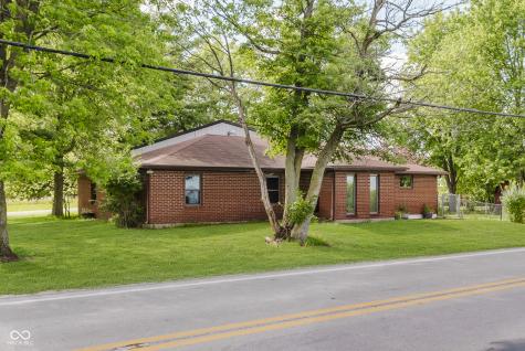 1802 Delphi Avenue Frankfort IN 46041