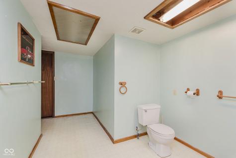 1802 Delphi Avenue Frankfort IN 46041