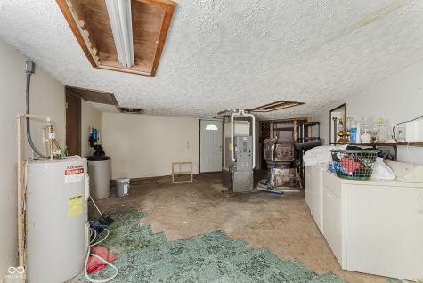 1802 Delphi Avenue Frankfort IN 46041