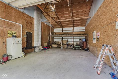 1802 Delphi Avenue Frankfort IN 46041