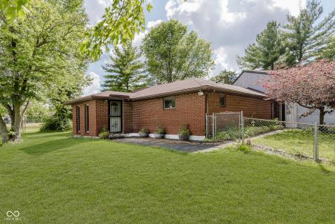 1802 Delphi Avenue Frankfort IN 46041