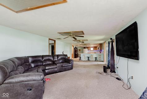 1802 Delphi Avenue Frankfort IN 46041