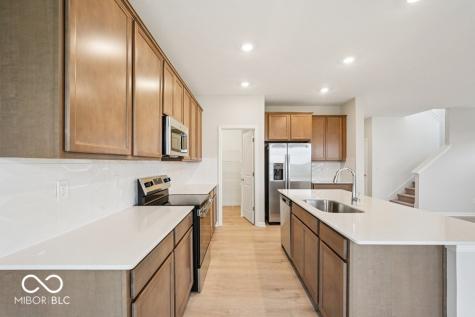 5619 Arcade Boulevard Mccordsville IN 46055