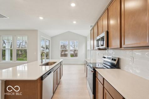 5619 Arcade Boulevard Mccordsville IN 46055