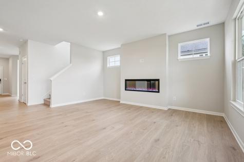 5619 Arcade Boulevard Mccordsville IN 46055