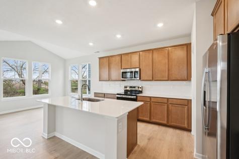 5619 Arcade Boulevard Mccordsville IN 46055
