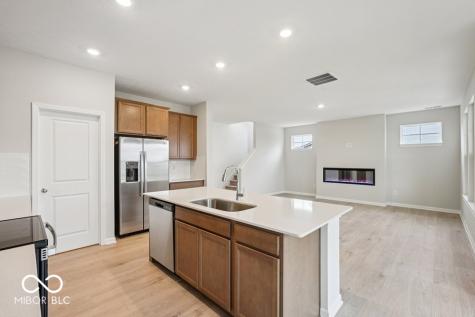 5619 Arcade Boulevard Mccordsville IN 46055