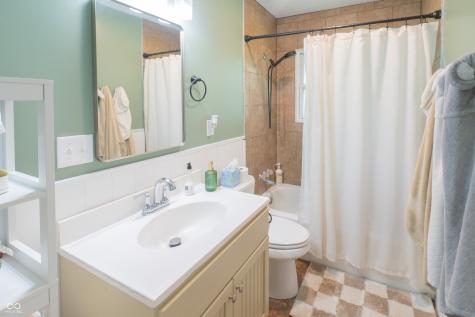 115 Brookside Drive Whiteland IN 46184