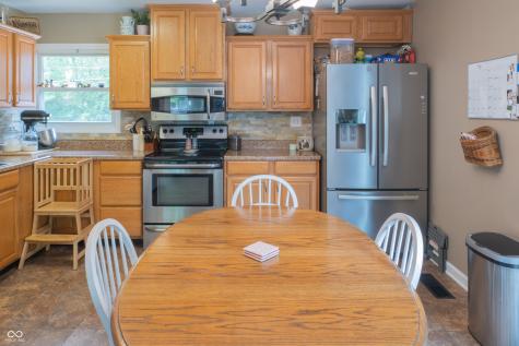 115 Brookside Drive Whiteland IN 46184