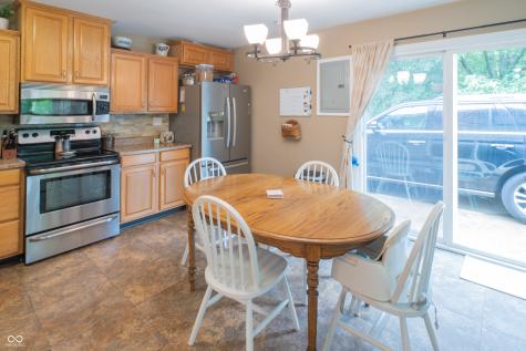 115 Brookside Drive Whiteland IN 46184