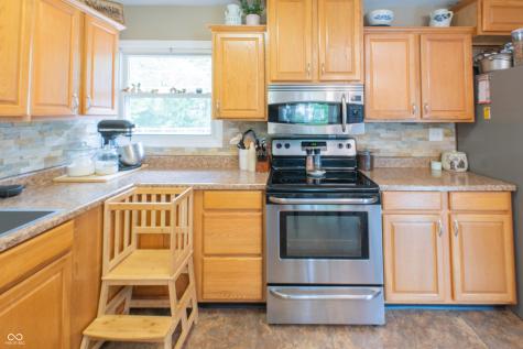 115 Brookside Drive Whiteland IN 46184