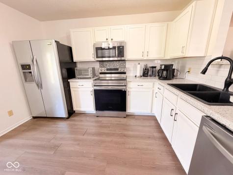 8748 Hosta Way Camby IN 46113