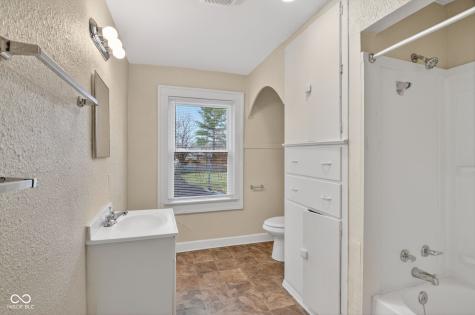 3922 Rookwood Avenue Indianapolis IN 46208