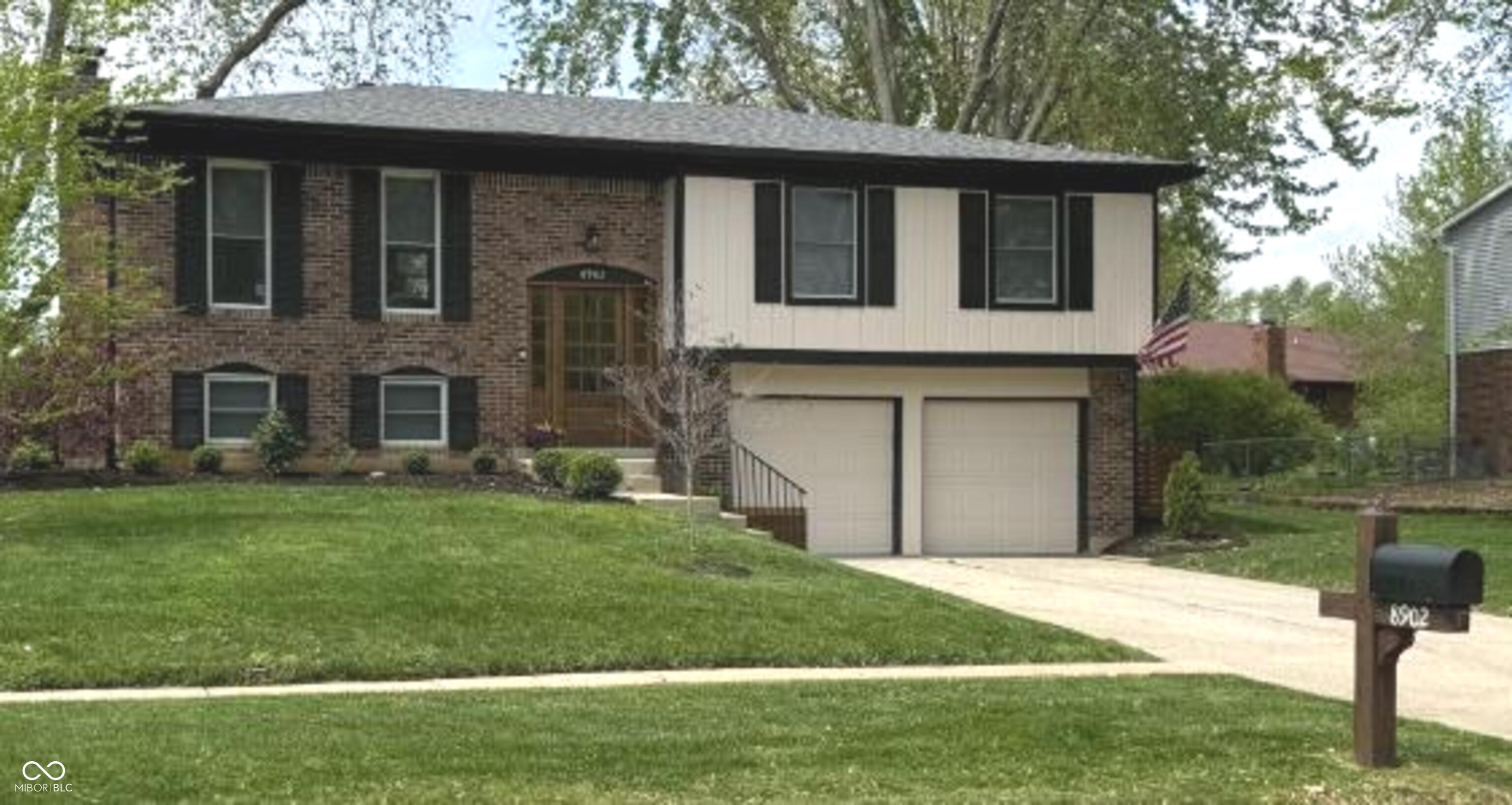 8902 Royal Meadow Drive Indianapolis IN 46217