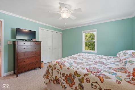 9082 W Tulip Drive Columbus IN 47201