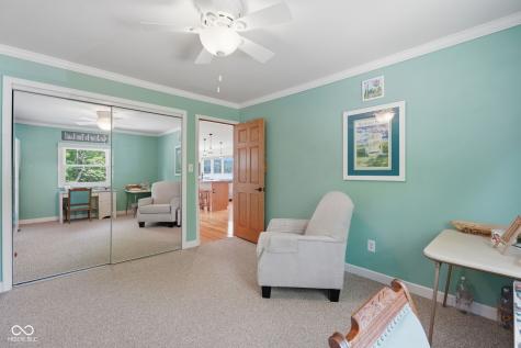9082 W Tulip Drive Columbus IN 47201