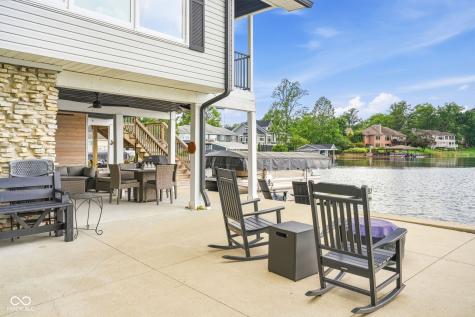9082 W Tulip Drive Columbus IN 47201