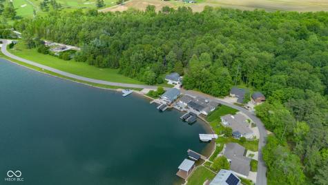 9082 W Tulip Drive Columbus IN 47201