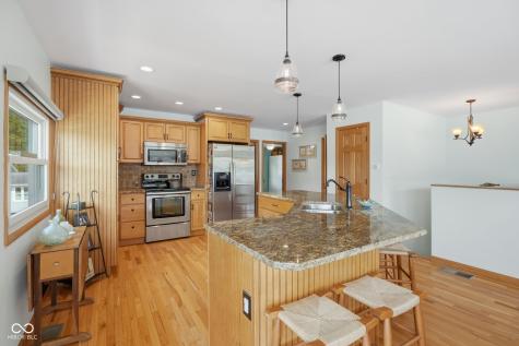 9082 W Tulip Drive Columbus IN 47201