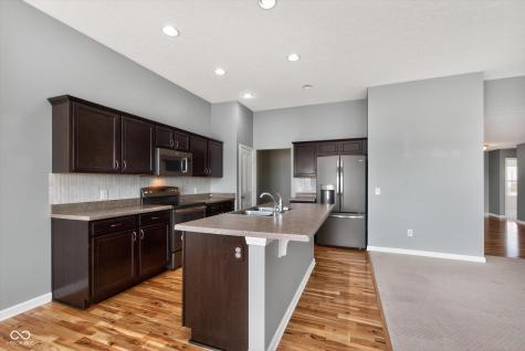 5715 Sly Fox Lane Indianapolis IN 46237