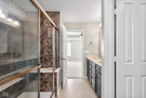 5715 Sly Fox Lane Indianapolis IN 46237