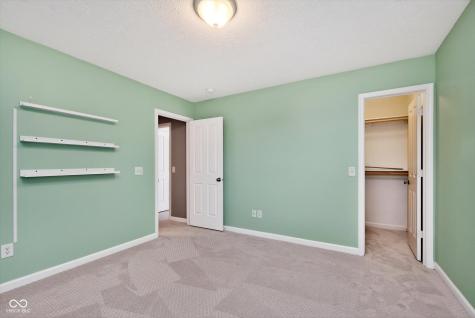 5715 Sly Fox Lane Indianapolis IN 46237