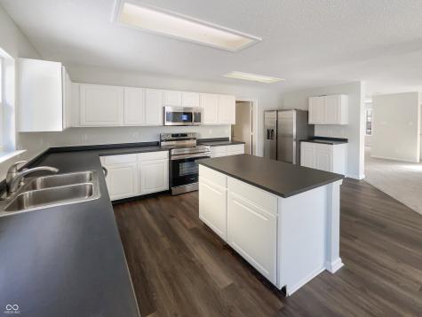 2264 Edgewater Circle Plainfield IN 46168