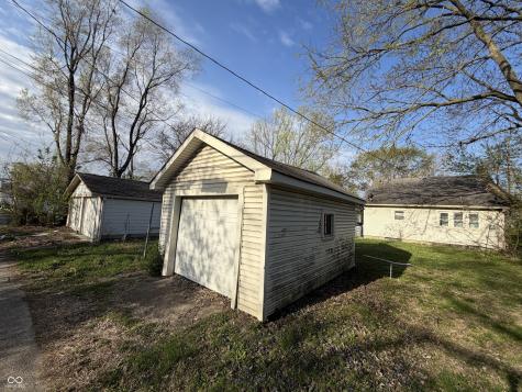 529 N Chester Avenue Indianapolis IN 46201
