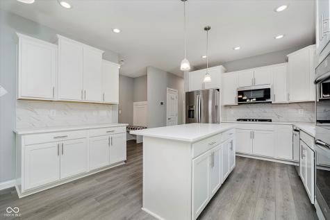 6032 Dugan Drive Whitestown IN 46075