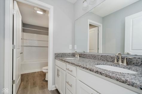 6032 Dugan Drive Whitestown IN 46075