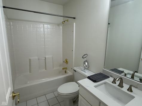 1634 Foxmere Way Greenwood IN 46142