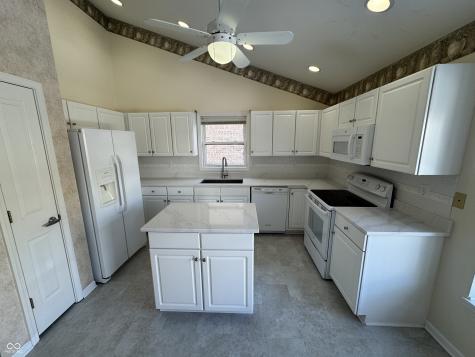 1634 Foxmere Way Greenwood IN 46142