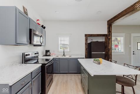 2104 W 16th Street Anderson IN 46016