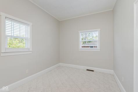 2104 W 16th Street Anderson IN 46016