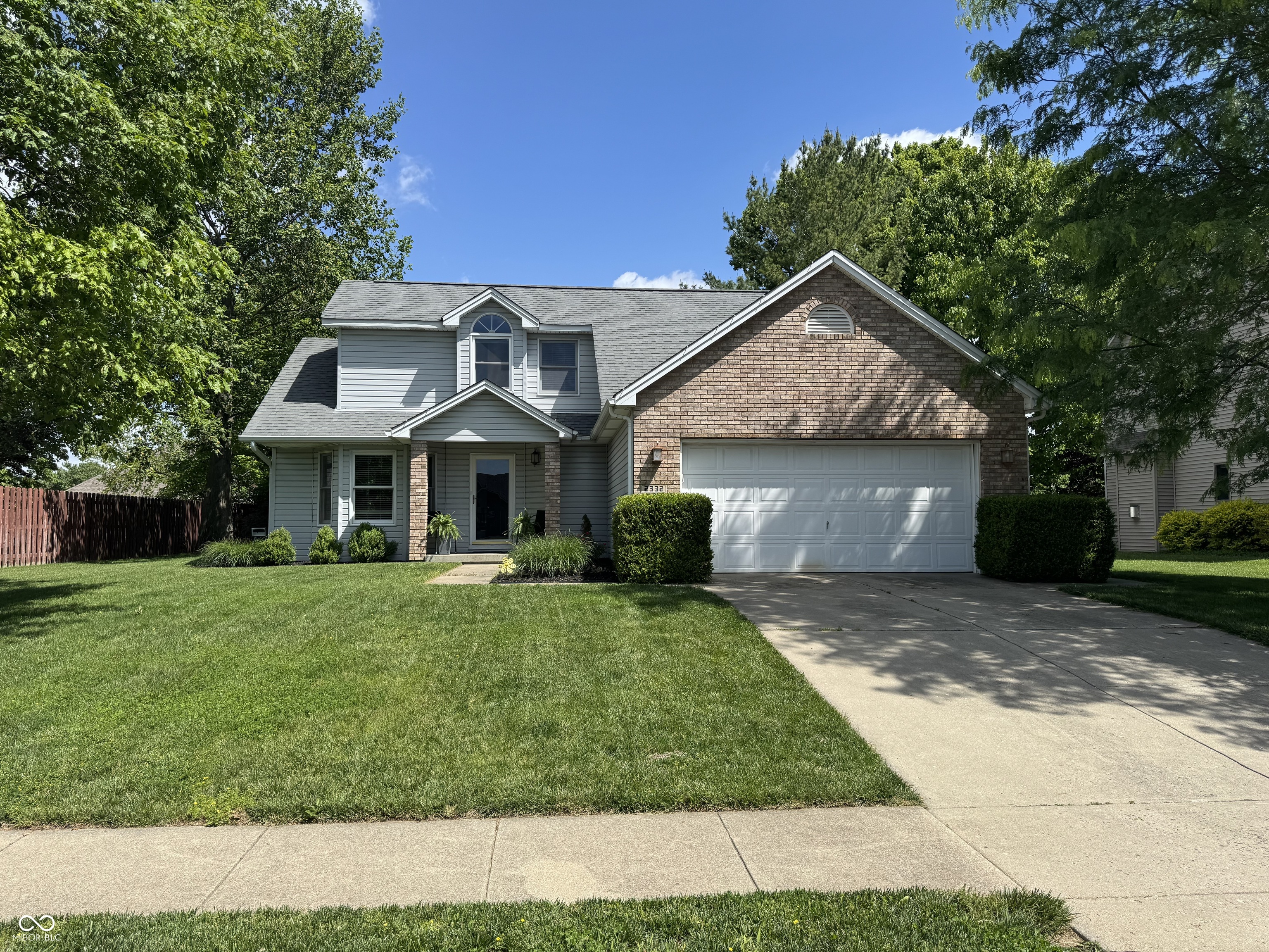 2332 Broadmoor Lane Columbus IN 47203