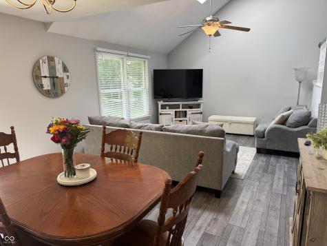 2332 Broadmoor Lane Columbus IN 47203