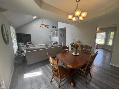 2332 Broadmoor Lane Columbus IN 47203