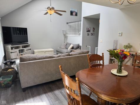2332 Broadmoor Lane Columbus IN 47203