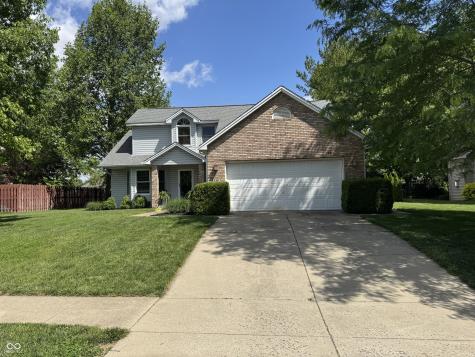 2332 Broadmoor Lane Columbus IN 47203
