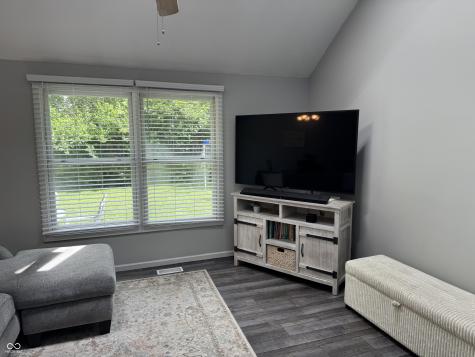 2332 Broadmoor Lane Columbus IN 47203