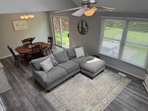 2332 Broadmoor Lane Columbus IN 47203
