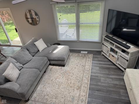 2332 Broadmoor Lane Columbus IN 47203