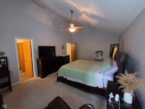 2332 Broadmoor Lane Columbus IN 47203